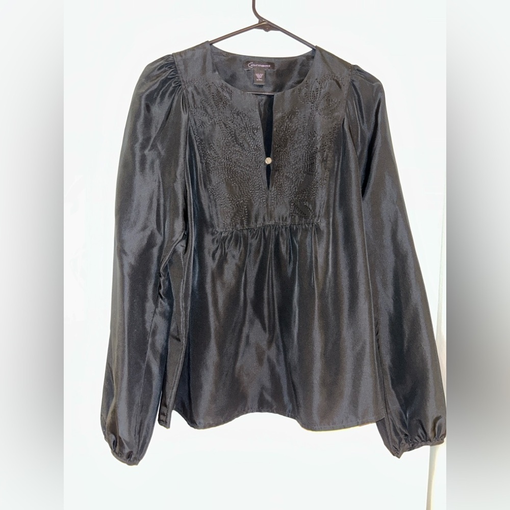 Context Elegant Black Embroidered Top